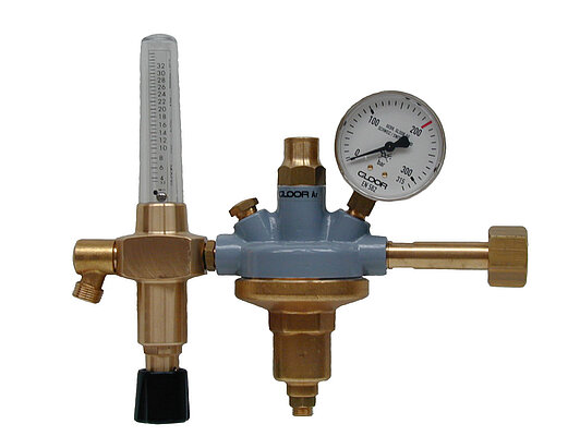 Standard pressure regulator with integrated gas economizer and built-on flowmeter for 3 l/min, 16 lts/min or 32 lts/min for 200 bar Standard pressure regulator with integrated gas economizer and built-on flowmeter for 3 l/min, 16 lts/min or 32 lts/min for 200 bar