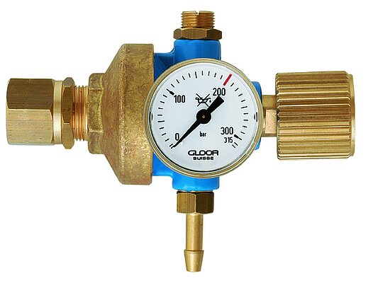Small pressure regulator with inlet pressure gauge and preset working pressure